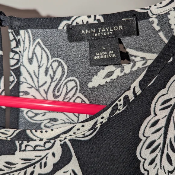 Ann Taylor Black and White Leaf Mini Dress - Picture 7 of 7